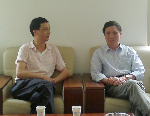 黃糧成總經(jīng)理出訪中南大學