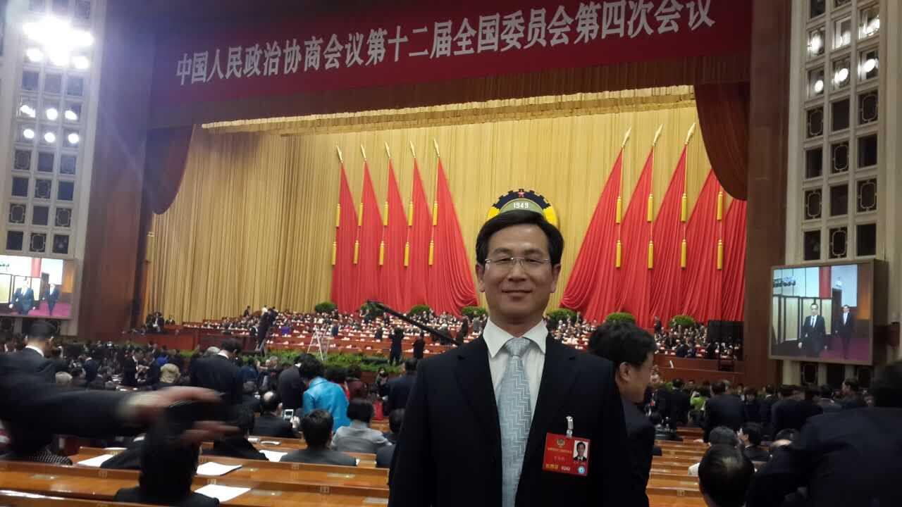 全國政協(xié)委員、蘭州有色設(shè)計(jì)院副總經(jīng)理、總建筑師寧崇瑞
