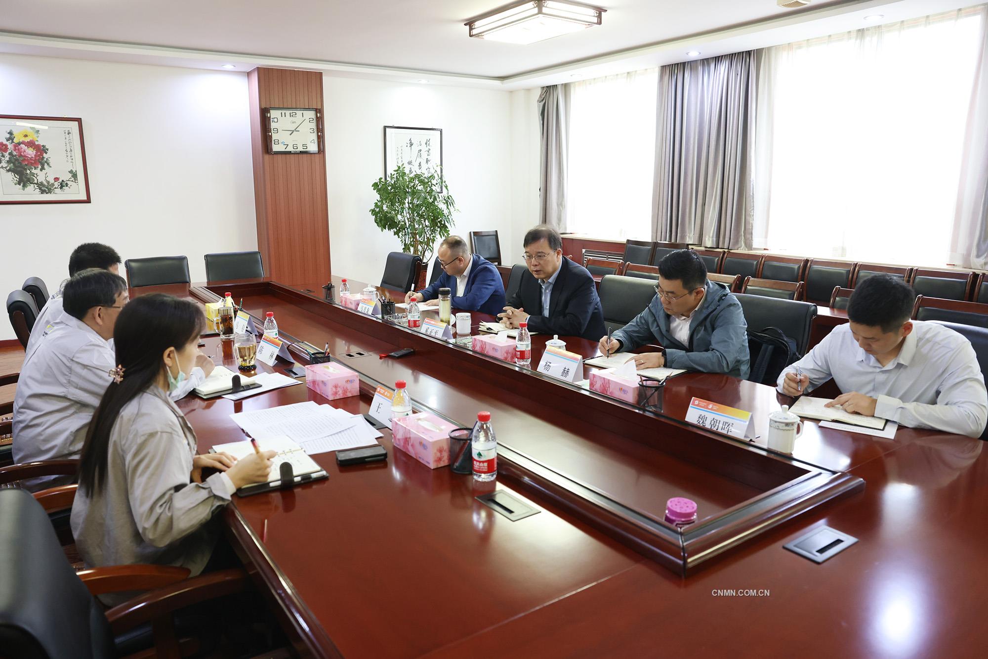 中國有色集團黨委書記、董事長奚正平赴中色東方1